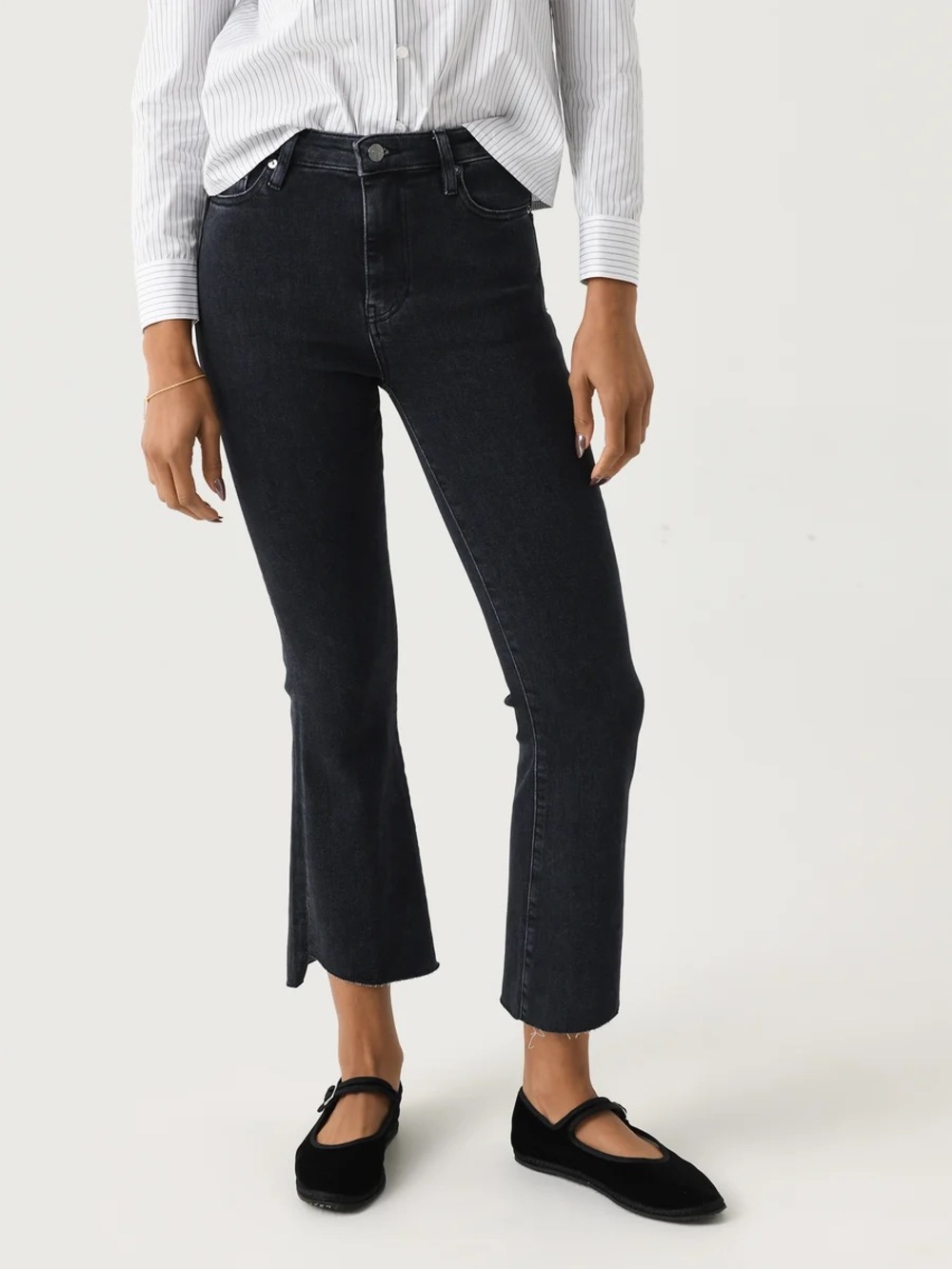 Frame Le Crop Mini Boot Denim Black Wide-Leg Jeans with Frayed Hem, size 32